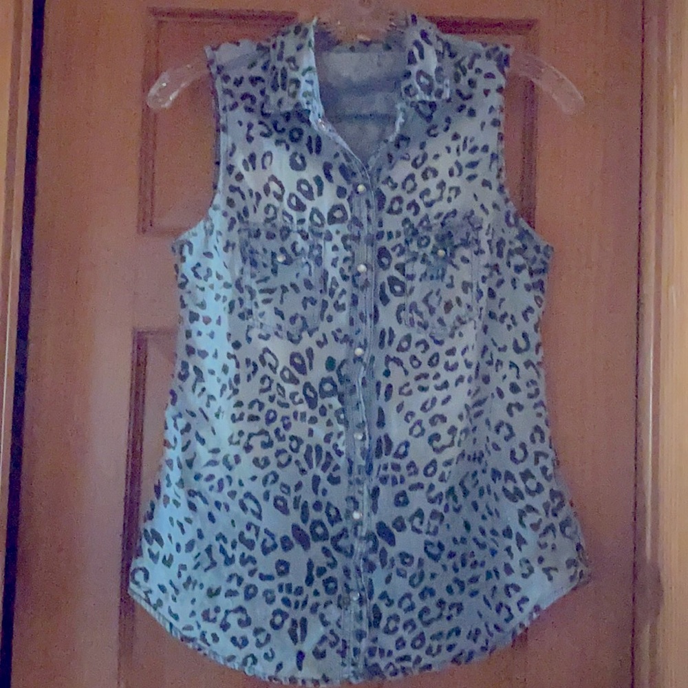 Cute denim and cheetah print top